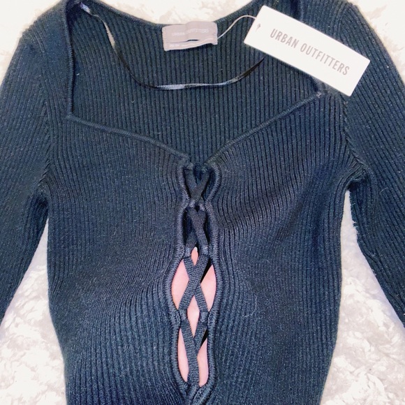 Urban Outfitters knit top size XS - Picture 2 of 5